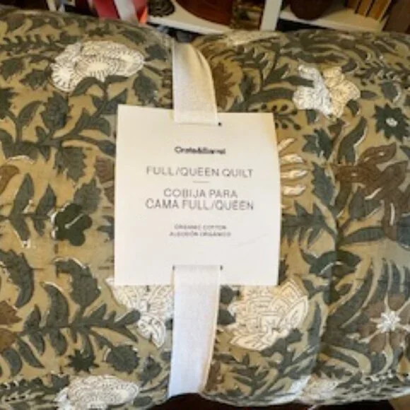 NWT Crate & Barrell Quilt - Picture 4 of 4